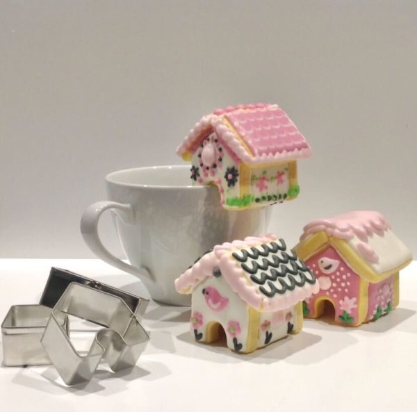 MINI MUG TOPPER GINGERBREAD HOUSE CUTTER SET(1 3/4 tall) (low inventory)